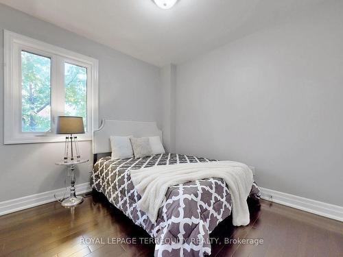 2A Tedder St, Toronto, ON - Indoor Photo Showing Bedroom