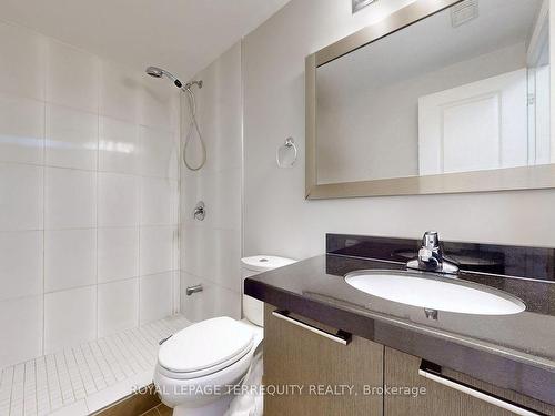 2A Tedder St, Toronto, ON - Indoor Photo Showing Bathroom