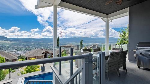 593 Harrogate Lane, Kelowna, BC - Outdoor With View With Exterior