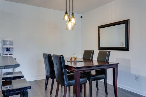 113-3163 Richter Street, Kelowna, BC - Indoor Photo Showing Dining Room