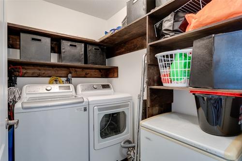 113-3163 Richter Street, Kelowna, BC - Indoor Photo Showing Laundry Room