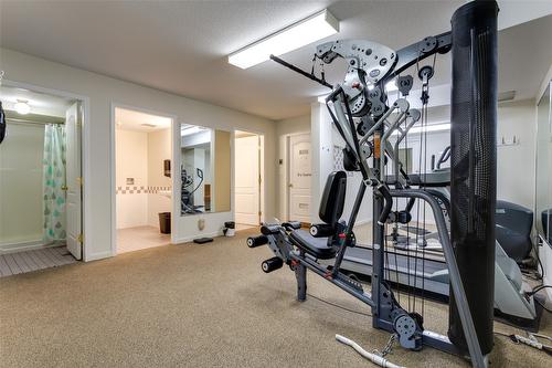 113-3163 Richter Street, Kelowna, BC - Indoor Photo Showing Gym Room