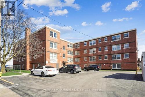 3A - 5 East 36Th Street, Hamilton, ON - Outdoor With Facade