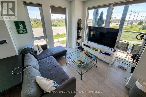 B211 - 3200 Dakota Common, Burlington, ON - Indoor Photo Showing Living Room