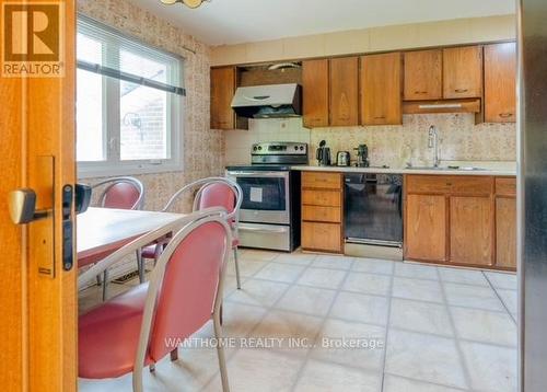 89 Mcnicoll Avenue, Toronto (Hillcrest Village), ON - Indoor Photo Showing Kitchen