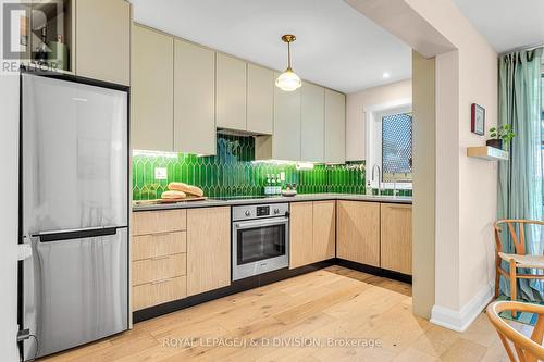 252 Fulton Avenue, Toronto, ON - Indoor Photo Showing Kitchen