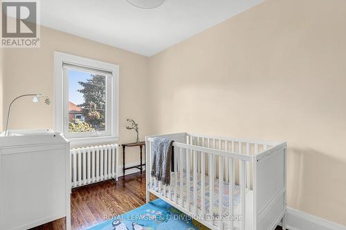 252 Fulton Avenue, Toronto, ON - Indoor Photo Showing Bedroom