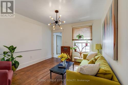 121 Coxwell Avenue, Toronto, ON - Indoor Photo Showing Other Room