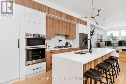 280 Westlake Avenue, Toronto, ON - Indoor Photo Showing Kitchen