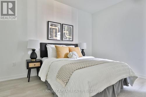 225 - 8868 Yonge Street, Richmond Hill, ON - Indoor Photo Showing Bedroom