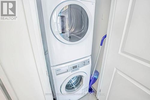 603 - 8 Mercer Street, Toronto, ON - Indoor Photo Showing Laundry Room