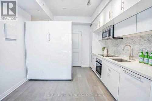 603 - 8 Mercer Street, Toronto (Waterfront Communities), ON - Indoor Photo Showing Kitchen With Upgraded Kitchen