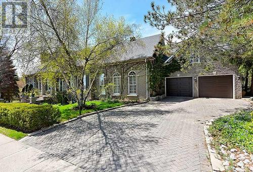 5 Humberview Drive, Vaughan (Islington Woods), ON - Outdoor