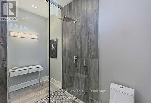 5 Humberview Drive, Vaughan (Islington Woods), ON - Indoor Photo Showing Bathroom