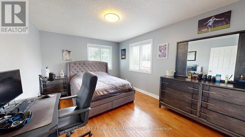 217 Colette Drive, London, ON - Indoor Photo Showing Bedroom