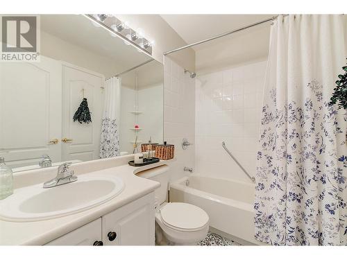 2250 Louie Drive Unit# 43, West Kelowna, BC - Indoor Photo Showing Bathroom