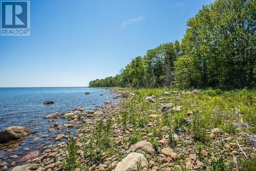 55 Lighthouse Point Dr, Thessalon, ON 