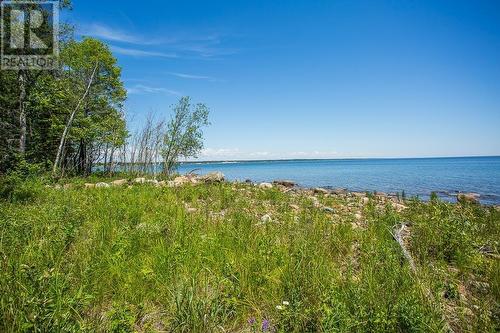 55 Lighthouse Point Dr, Thessalon, ON 