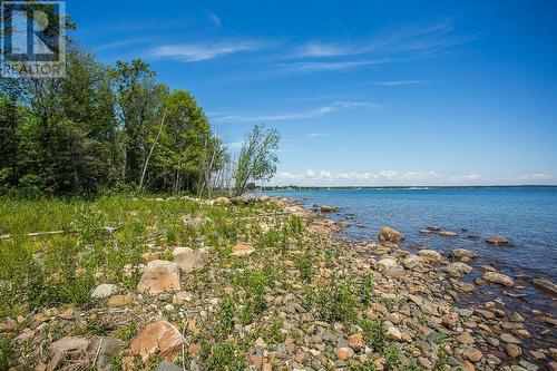 55 Lighthouse Point Dr, Thessalon, ON 