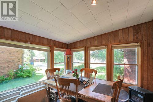 86 Clifton Street, Kawartha Lakes, ON - Indoor Photo Showing Dining Room