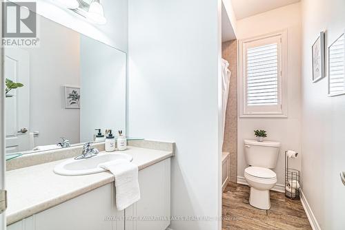 19 Logan Lane, Kawartha Lakes, ON - Indoor Photo Showing Bathroom