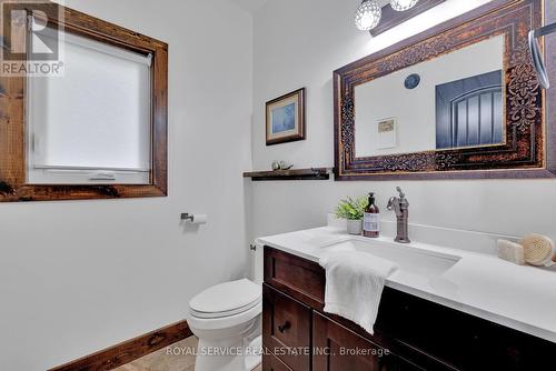 87 Loon Street, Kawartha Lakes, ON - Indoor Photo Showing Bathroom