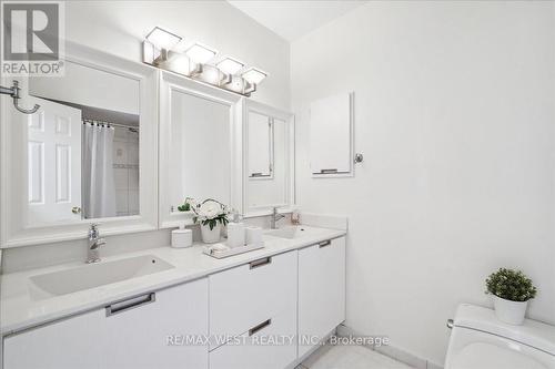 2 - 69 Upper Canada Drive, Toronto (St. Andrew-Windfields), ON - Indoor Photo Showing Bathroom