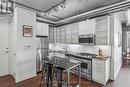 605 - 533 Richmond Street W, Toronto, ON  - Indoor Photo Showing Kitchen With Upgraded Kitchen 