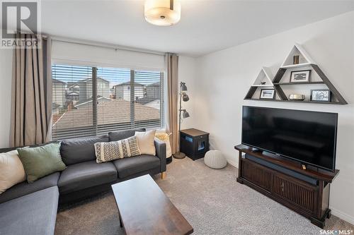 413 Brighton Boulevard, Saskatoon, SK - Indoor Photo Showing Living Room