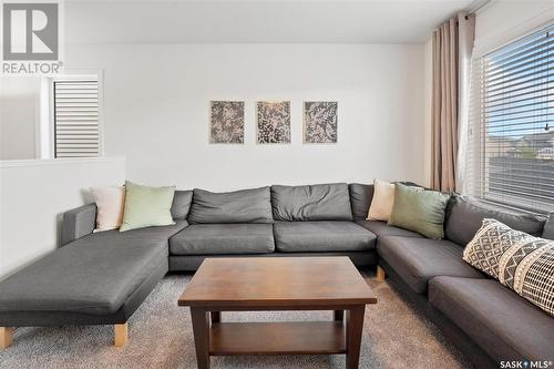 413 Brighton Boulevard, Saskatoon, SK - Indoor Photo Showing Living Room