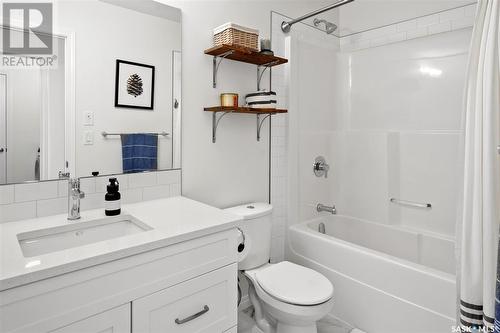 413 Brighton Boulevard, Saskatoon, SK - Indoor Photo Showing Bathroom