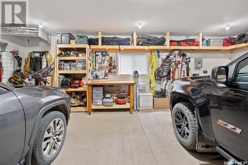 413 Brighton Boulevard, Saskatoon, SK - Indoor Photo Showing Garage