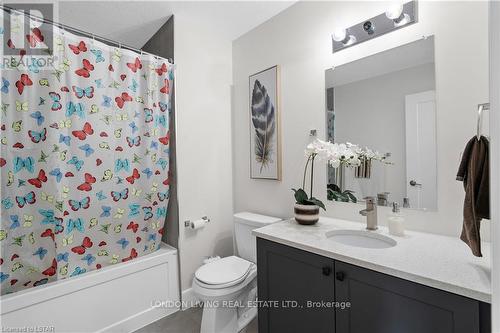 1555 Bob Schram Way, London, ON - Indoor Photo Showing Bathroom