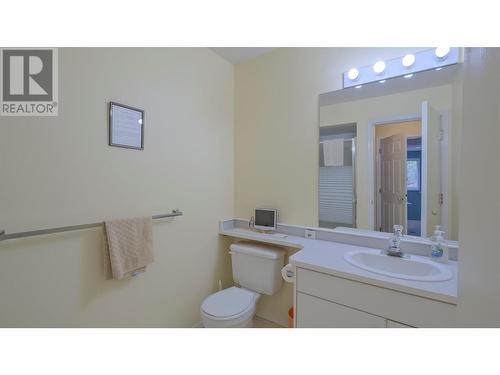 254 Scott Avenue Unit# 202, Penticton, BC - Indoor Photo Showing Bathroom