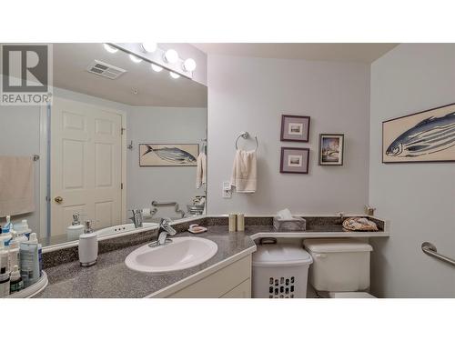 254 Scott Avenue Unit# 202, Penticton, BC - Indoor Photo Showing Bathroom