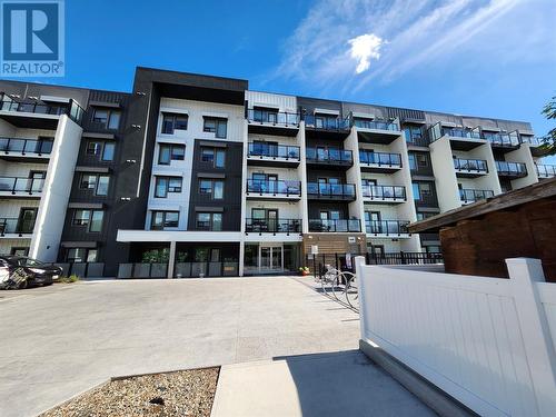 2555 Lakeshore Road Unit# 509, Vernon, BC - Outdoor With Balcony With Facade