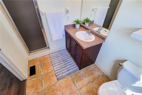 110 Marina Point Crescent, Hamilton, ON - Indoor Photo Showing Bathroom