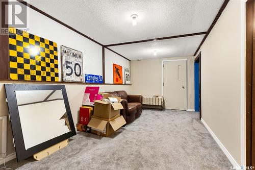 260 Logan Crescent, Regina, SK - Indoor Photo Showing Other Room