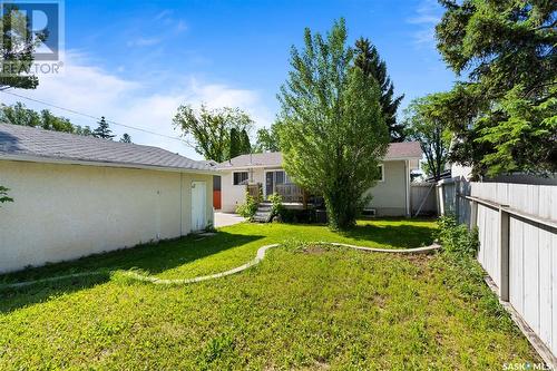 260 Logan Crescent, Regina, SK - Outdoor