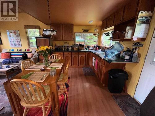 20-9000 Seymour Main Lot# 20, Seymour Arm, BC - Indoor Photo Showing Dining Room