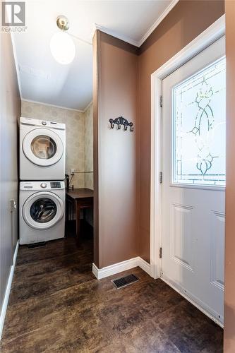 98 Brazil Street, St. John'S, NL - Indoor Photo Showing Laundry Room