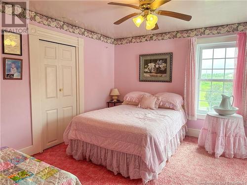 250-251 Mckenna Road, Newburg, NB - Indoor Photo Showing Bedroom