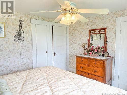 250-251 Mckenna Road, Newburg, NB - Indoor Photo Showing Bedroom