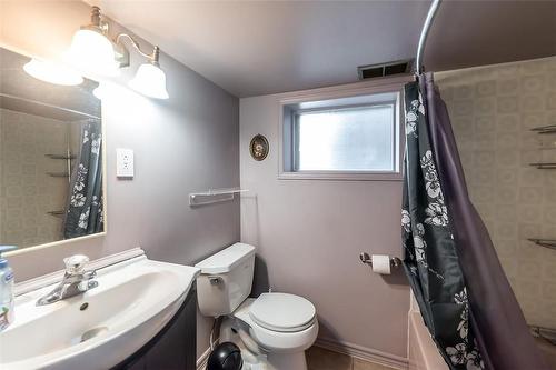 219 St. Clair Boulevard, Hamilton, ON - Indoor Photo Showing Bathroom