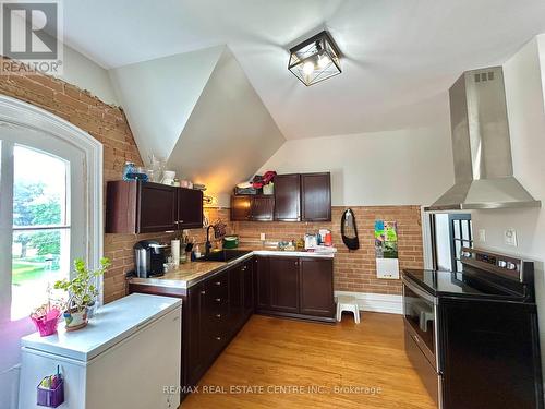 250 Main Street E, Shelburne, ON - Indoor Photo Showing Kitchen