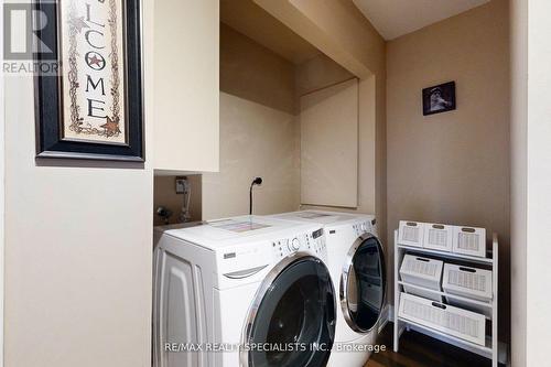 8 Griselda Court, Brampton, ON - Indoor Photo Showing Laundry Room
