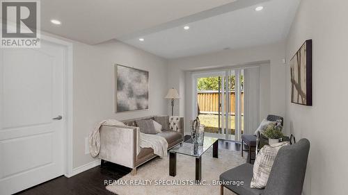 6 Stewardship Road, Brampton, ON - Indoor Photo Showing Living Room