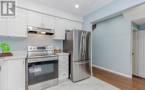 4 Vauxhall Crescent, Brampton, ON - Indoor Photo Showing Kitchen