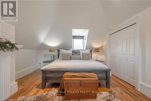 4221 Colonel Talbot Road, London, ON - Indoor Photo Showing Bedroom