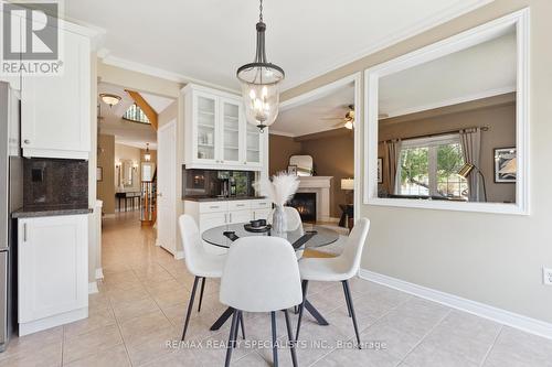 3136 Baron Drive, Mississauga, ON - Indoor Photo Showing Dining Room